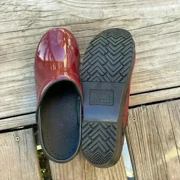 Saniya nursing shoes - Picture 2 of 3